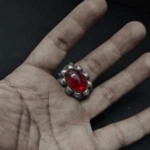 Skull Ruby Ring in 925 sterling silver detail view