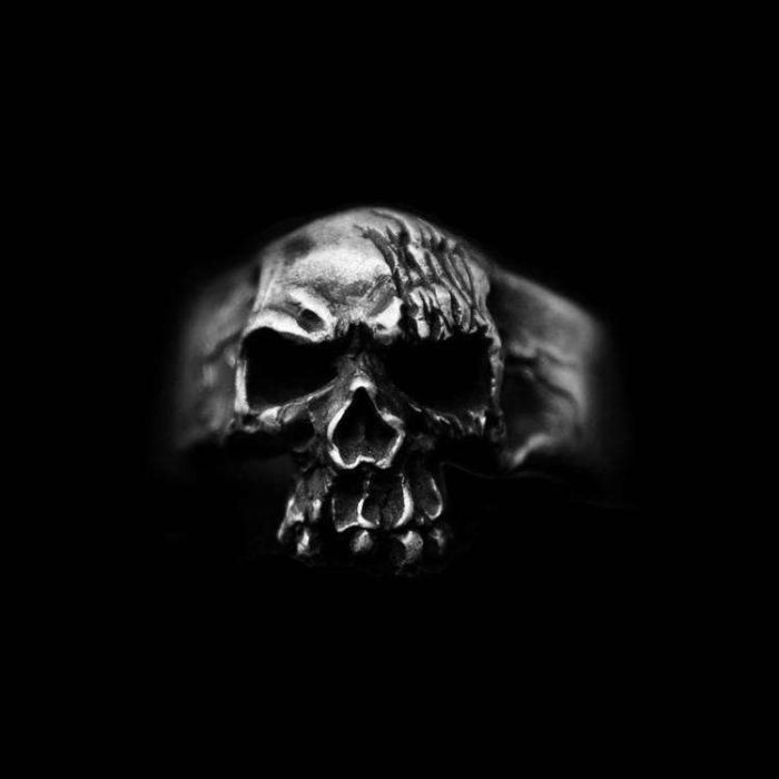 scar no jaw skull ring as a men's statement ring with scar no jaw skull design