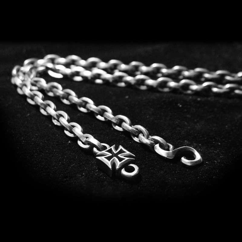 Silver Cross Necklace in 925 sterling silver side profile