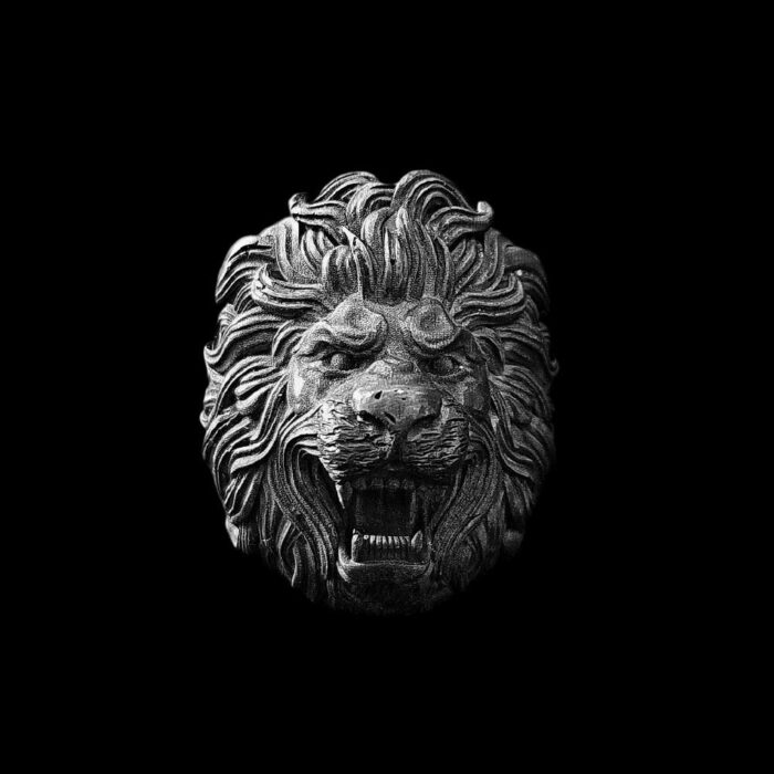 Solid Silver Lion Ring in 925 sterling silver front view